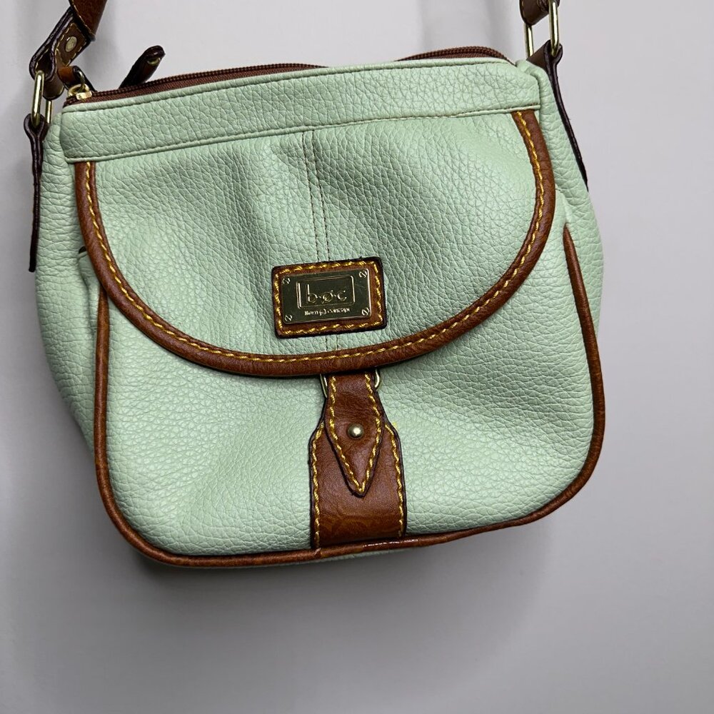 b.o.c. Crossbody Medium Shoulder Bag Soft Leather Light Green / Brown - Picture 2 of 7